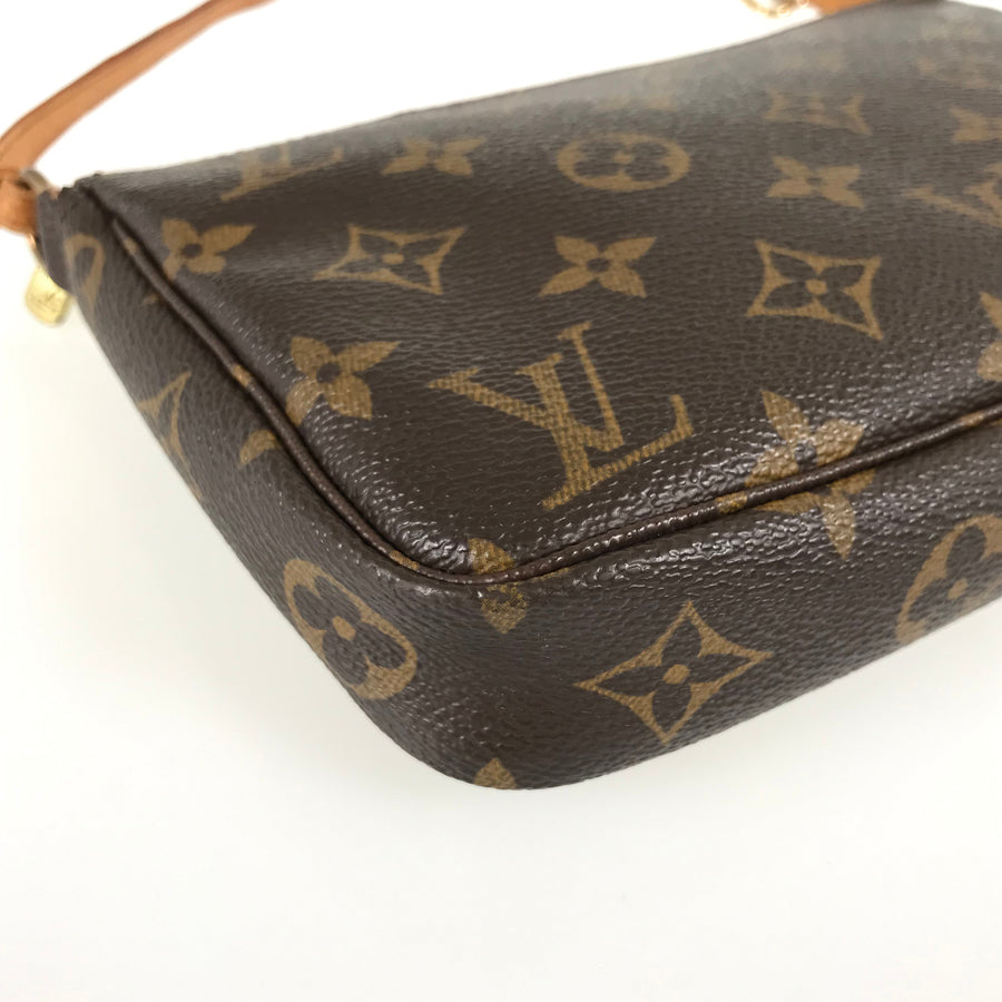 LOUIS VUITTON Monogram Pochette Accessoires M51980 Pouch
