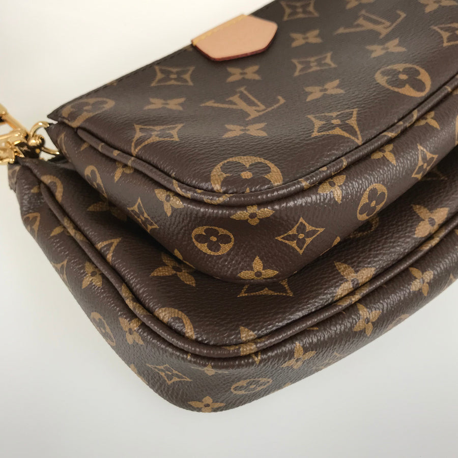 LOUIS VUITTON Monogram Multi Pochette Accessoires M44840 Shoulder bag