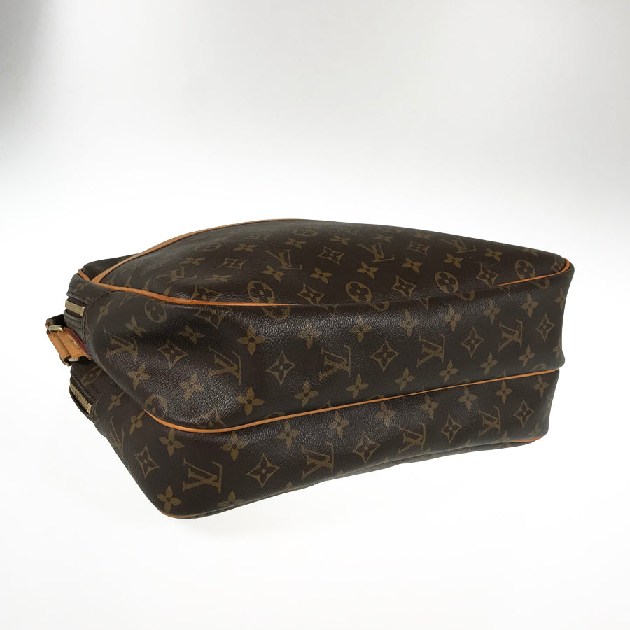 LOUIS VUITTON Monogram Reporter GM M45252 Shoulder bag