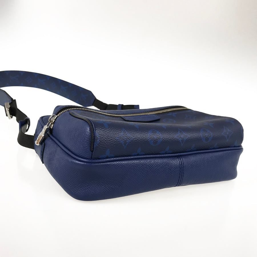 LOUIS VUITTON Taigarama Outdoor Messenger PM M30242 Shoulder bag