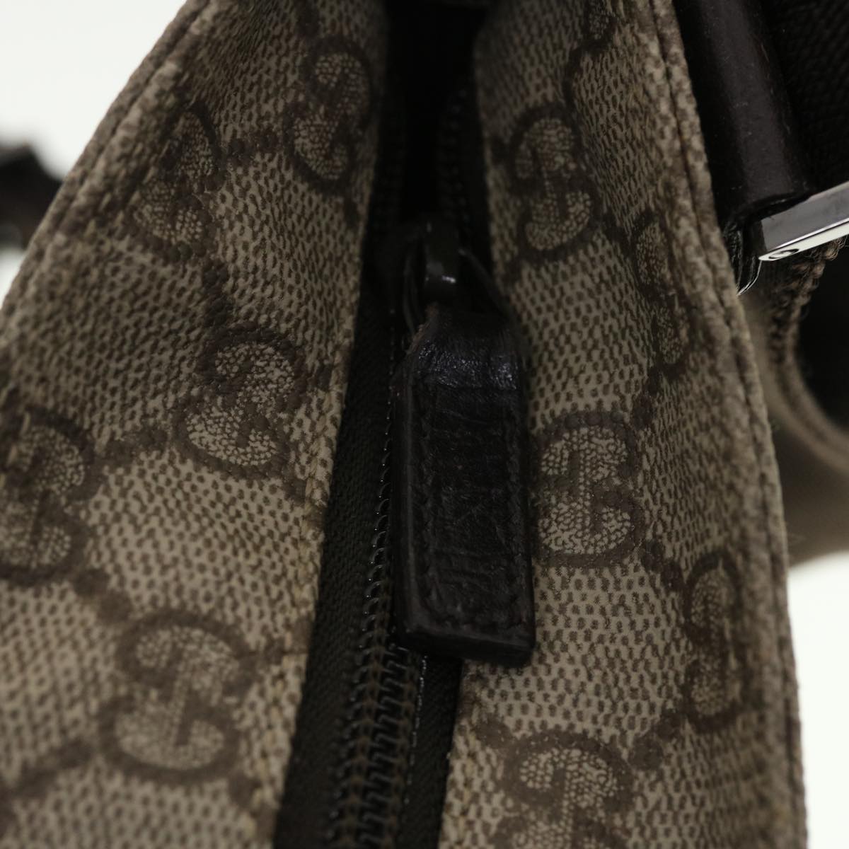GUCCI GG Canvas Shoulder Bag PVC Leather Beige 141626  ti1052