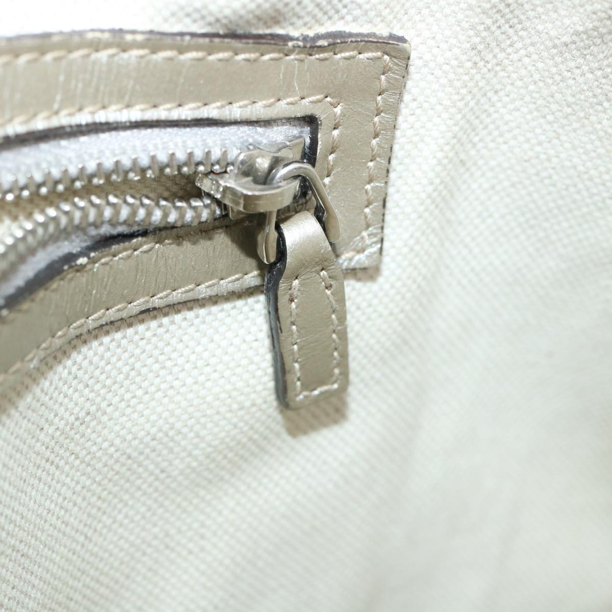 GUCCI GG Canvas Shoulder Bag Silver 197953  tp598