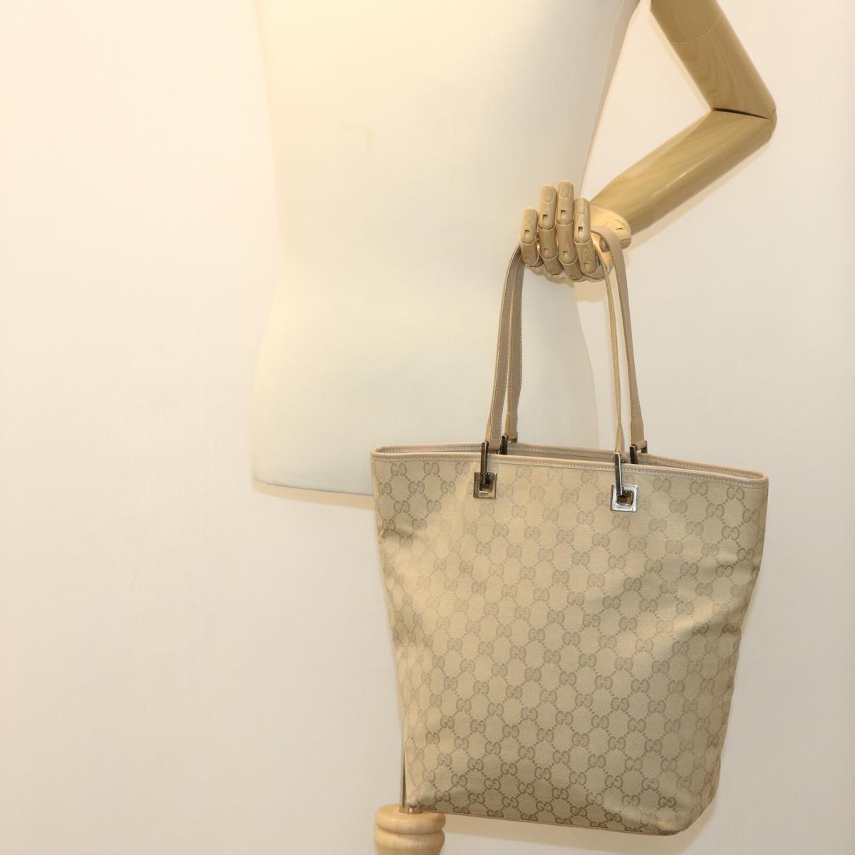 GUCCI GG Canvas Shoulder Bag Beige 31243  tp623
